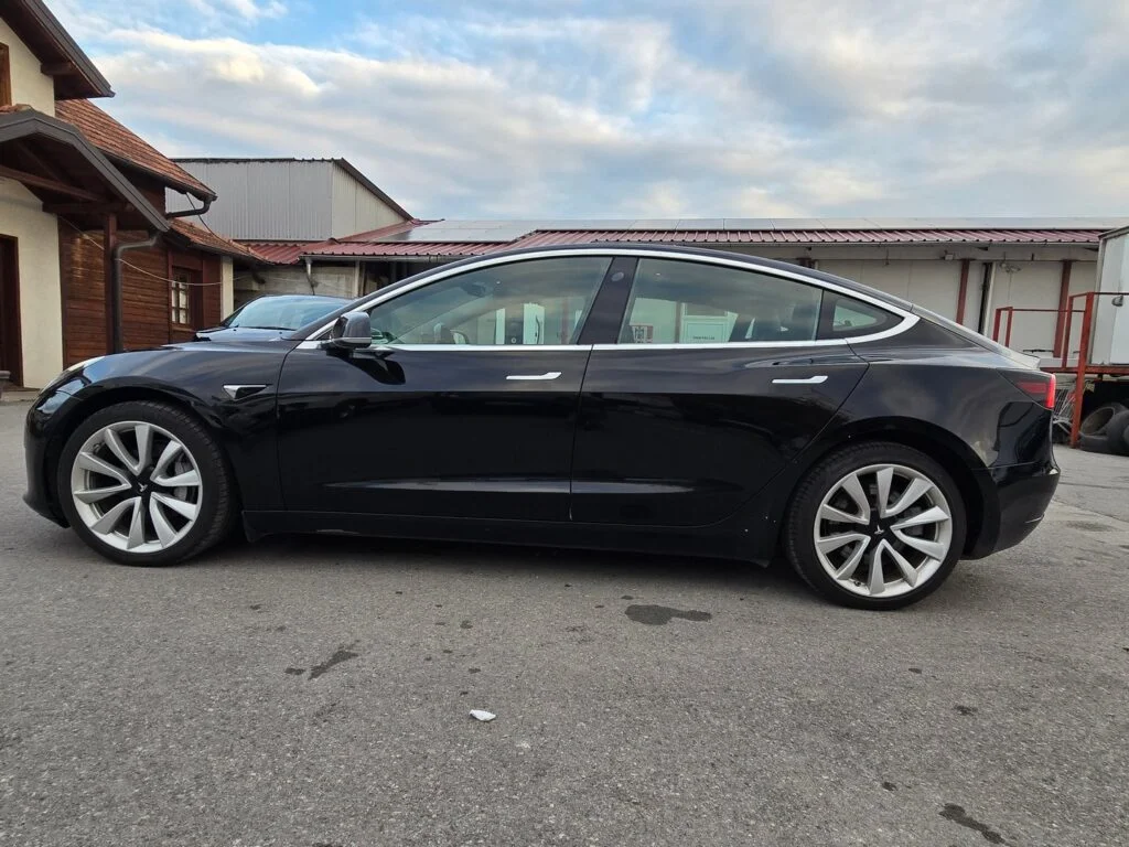 Tesla Model 3 Long Range Dual Motor